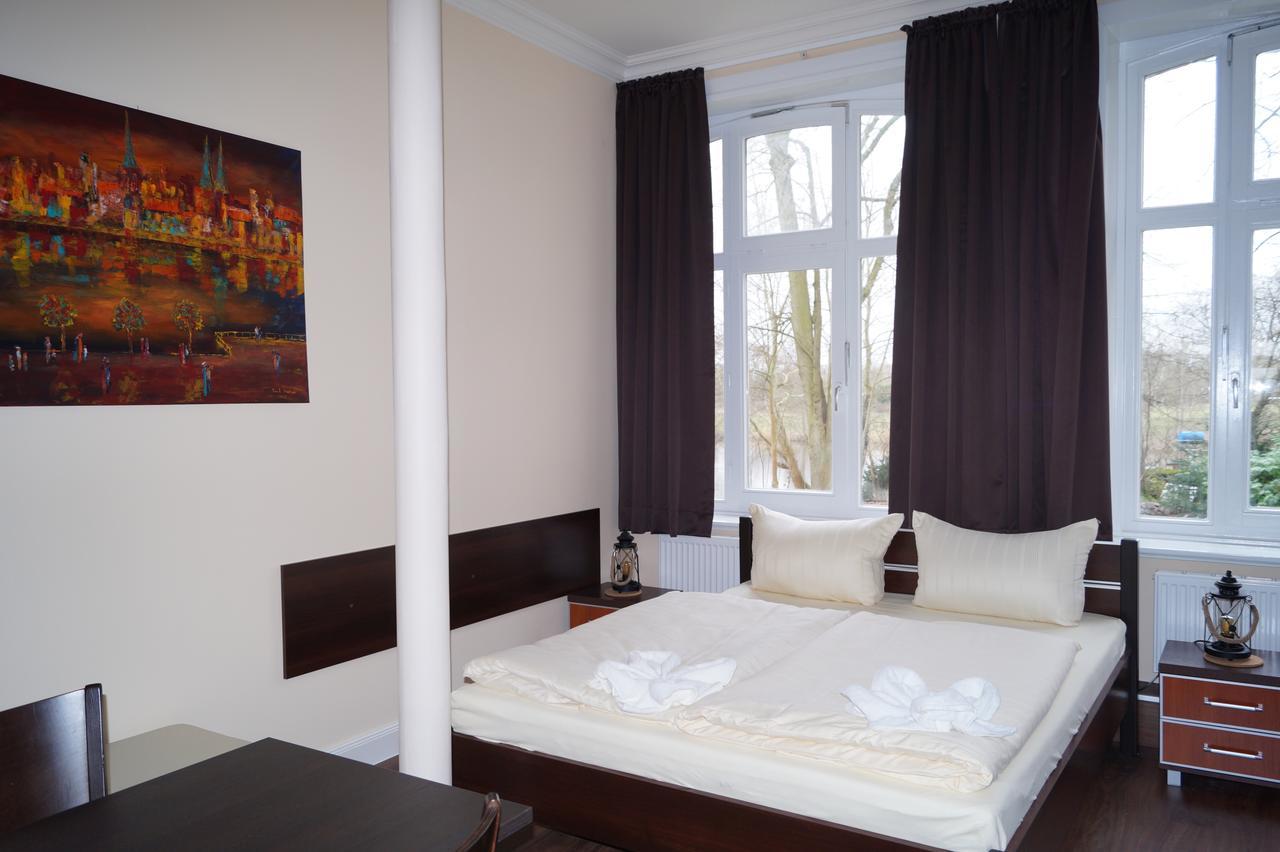 Hotel MY-BED Hamburg Exterior foto